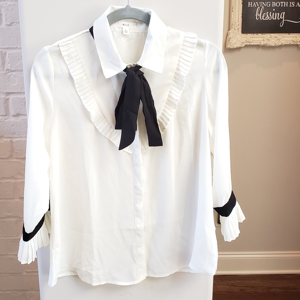 🆕️  Whimsical Blouse